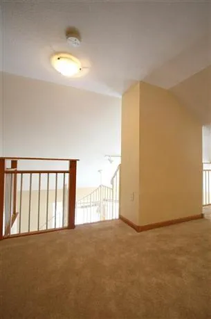 Vaulted-ceiling office loft